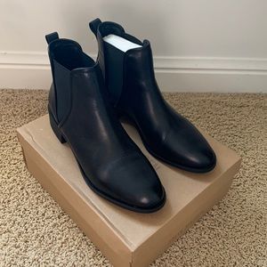 Steve Madden “Darbie” shoes